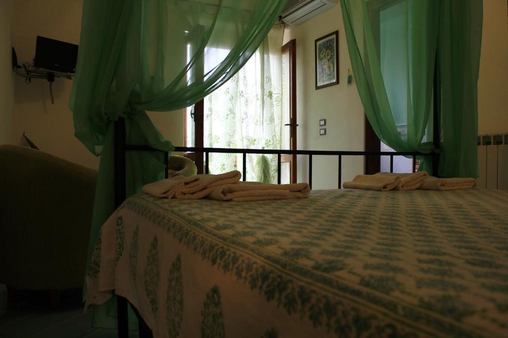 Bed And Breakfast Nefer Maratea Bilik gambar